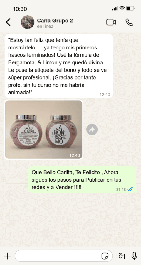 Captura de WhatsApp de Carla mostrando sus primeros frascos de sales de baño terminados